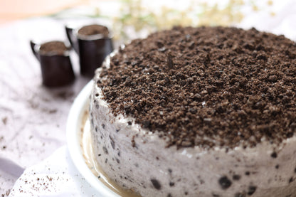 Cookies and Cream Tres Leches Cake: Oreo-infused sponge soaked in Tres Leches, topped with crunchy Oreo crumbs